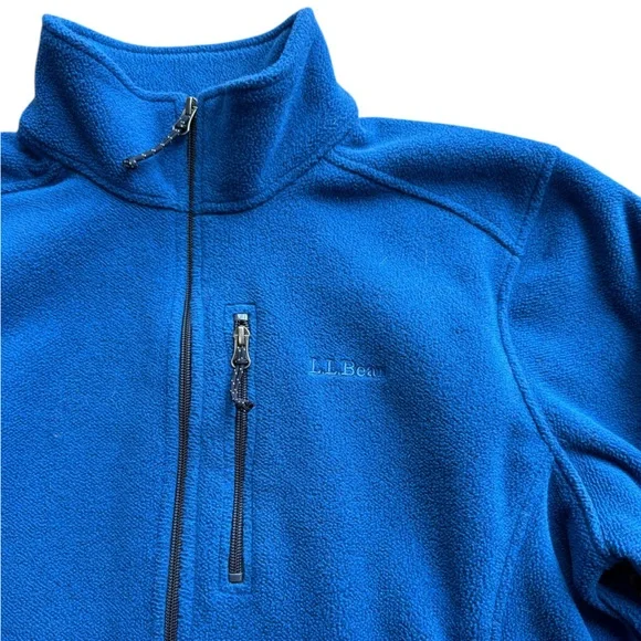 L.L. Bean men’s size large multi pocket front zip fleece sweatshirt. - Picture 8 of 9